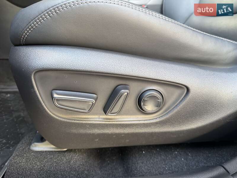 Внедорожник / Кроссовер Toyota RAV4 2022 в Киеве фото 51 Внедорожник / Кроссовер Toyota RAV4 2022 в Киеве