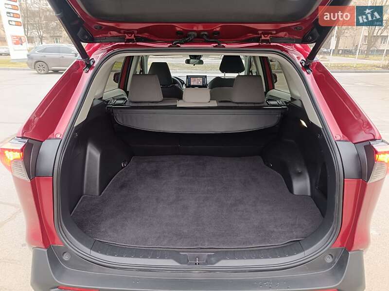 Внедорожник / Кроссовер Toyota RAV4 2022 в Одессе