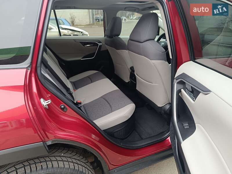 Внедорожник / Кроссовер Toyota RAV4 2022 в Одессе