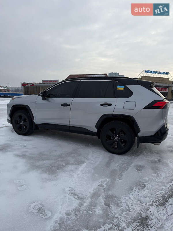 Внедорожник / Кроссовер Toyota RAV4 2019 в Харькове