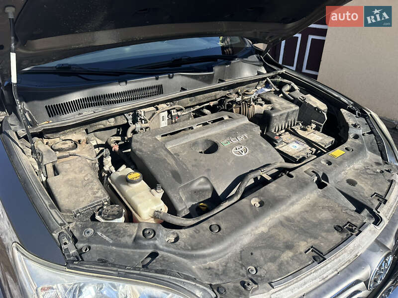 Внедорожник / Кроссовер Toyota RAV4 2010 в Тернополе