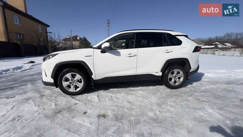 Внедорожник / Кроссовер Toyota RAV4 2019 в Чернигове фото 4 Внедорожник / Кроссовер Toyota RAV4 2019 в Чернигове