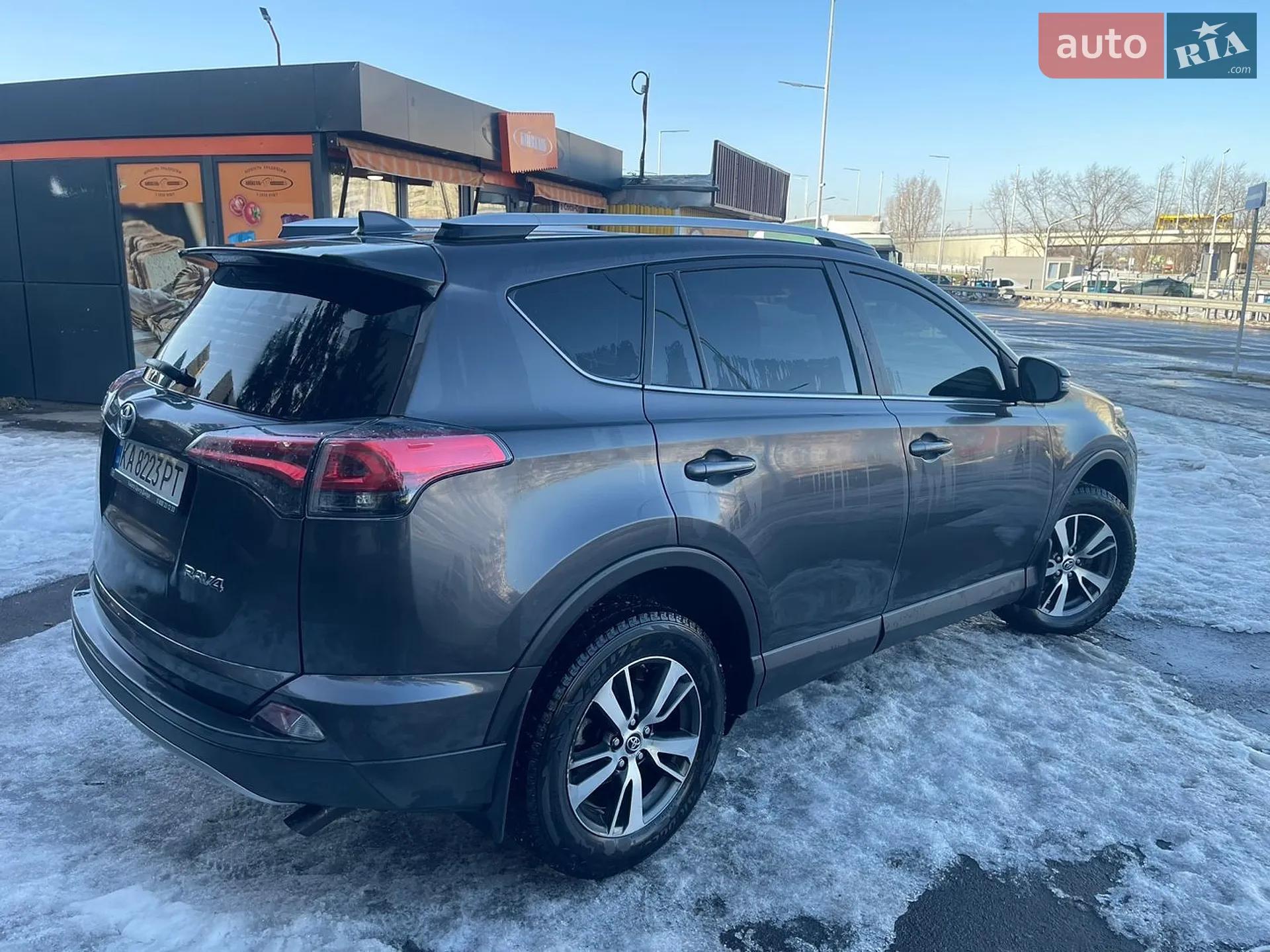 2017 Toyota RAV 4 - мініатюра 6