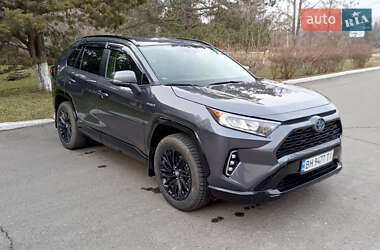 Внедорожник / Кроссовер Toyota RAV4 2021 в Одессе