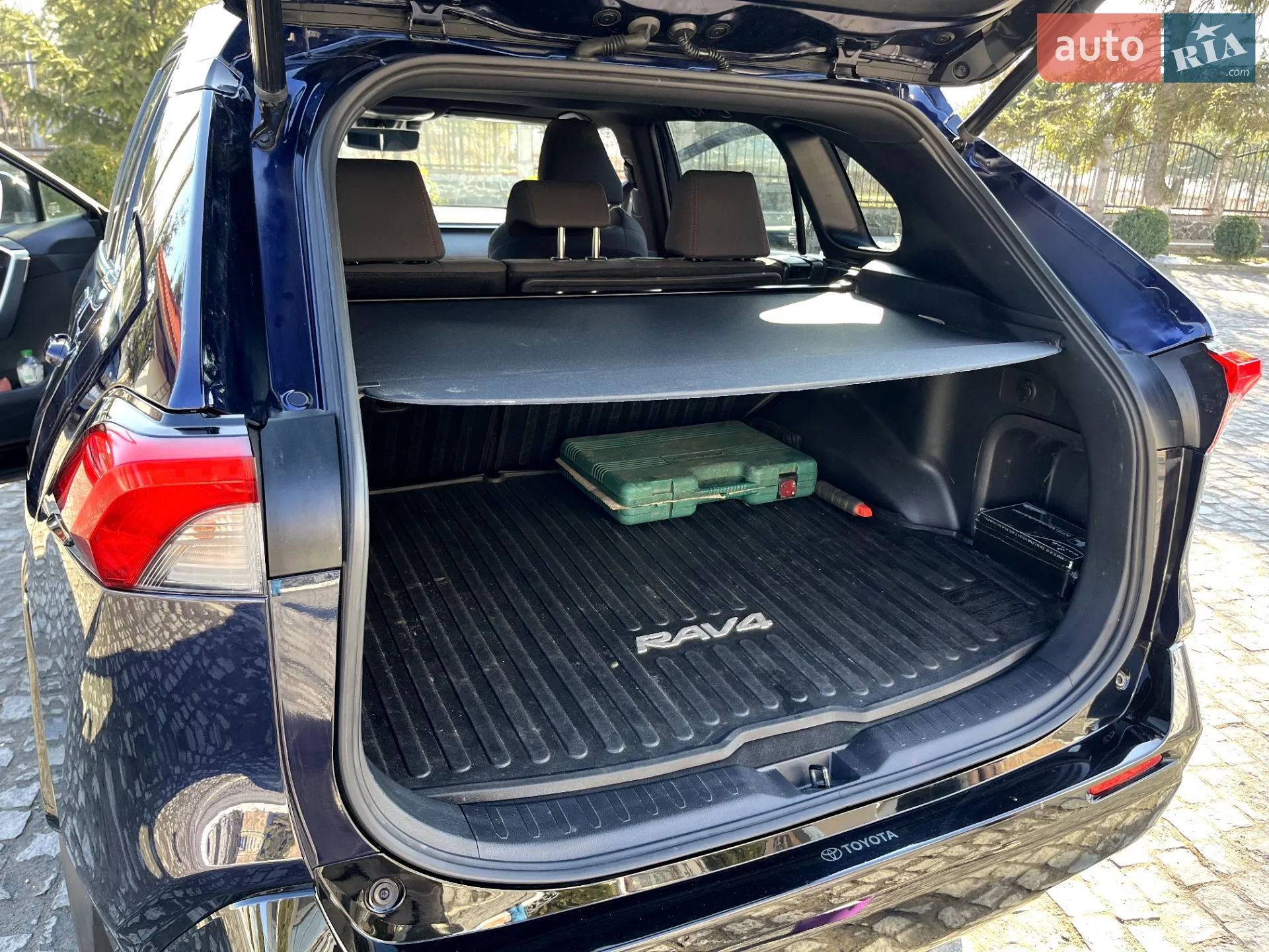 2021 Toyota RAV 4 - мініатюра 16