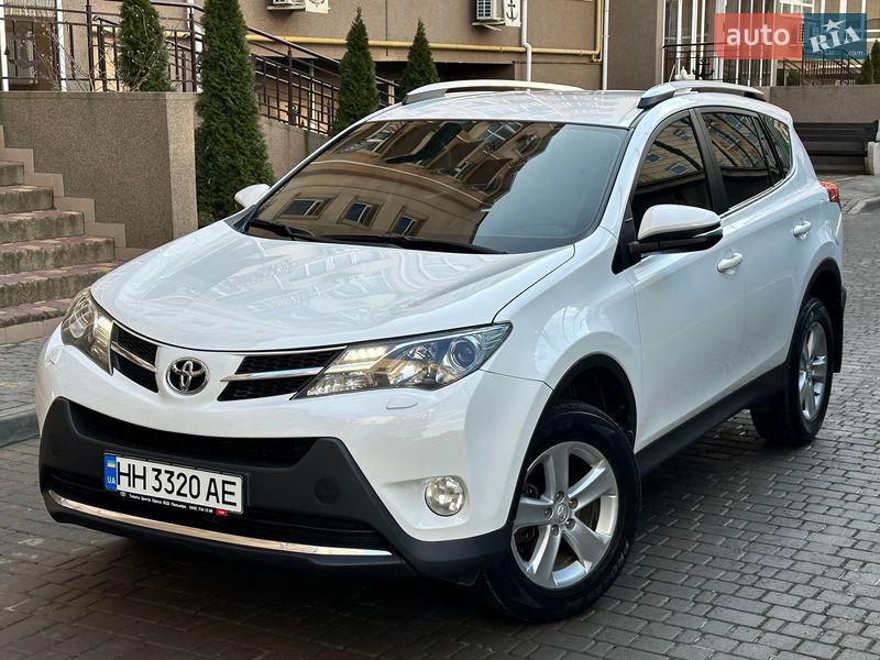 Позашляховик / Кросовер Toyota RAV4 2013 в Одесі