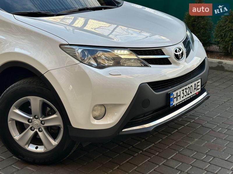 Позашляховик / Кросовер Toyota RAV4 2013 в Одесі