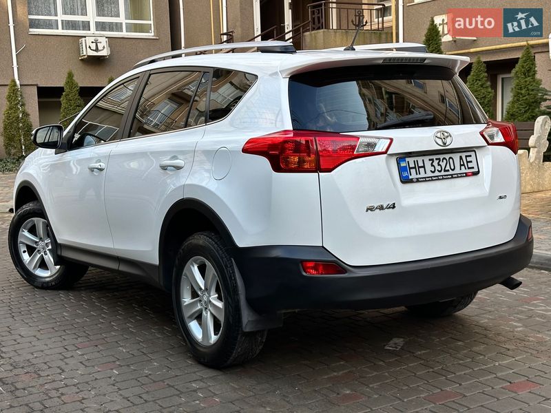 Позашляховик / Кросовер Toyota RAV4 2013 в Одесі