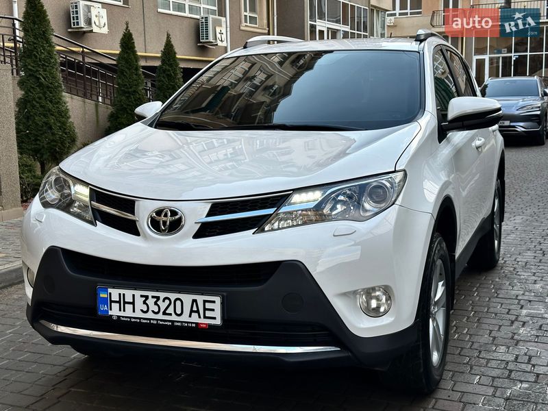 Позашляховик / Кросовер Toyota RAV4 2013 в Одесі