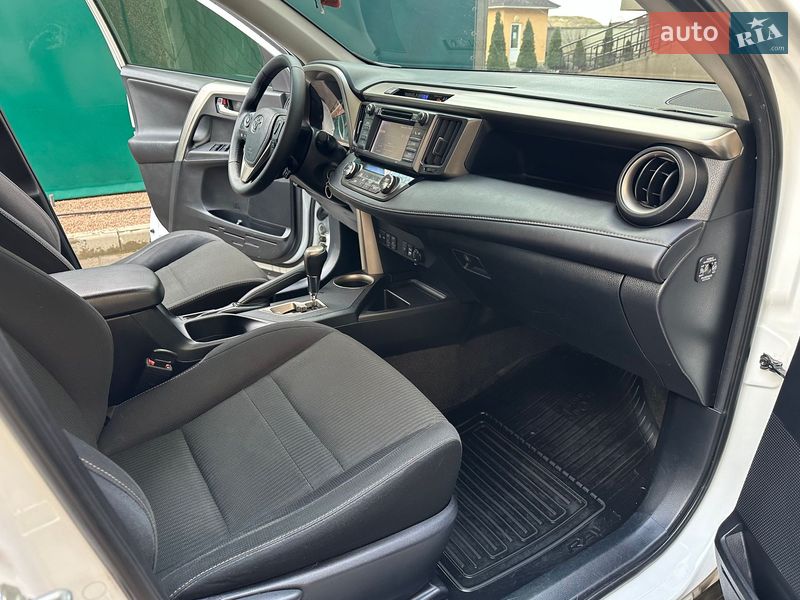 Позашляховик / Кросовер Toyota RAV4 2013 в Одесі