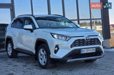 Позашляховик / Кросовер Toyota RAV4 2020 в Тернополі