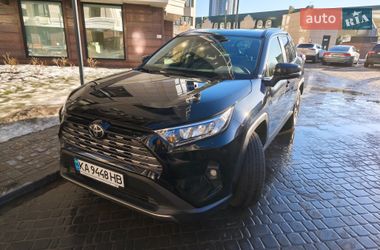 Внедорожник / Кроссовер Toyota RAV4 2022 в Киеве