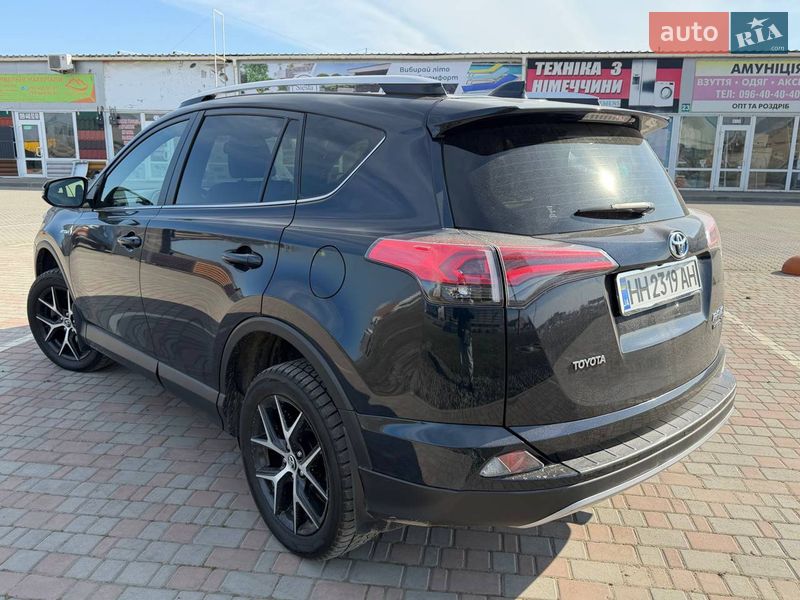 Внедорожник / Кроссовер Toyota RAV4 2017 в Одессе