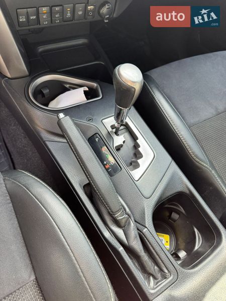 Внедорожник / Кроссовер Toyota RAV4 2016 в Киеве