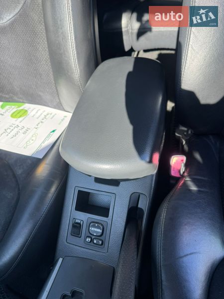 Внедорожник / Кроссовер Toyota RAV4 2010 в Хмельницком