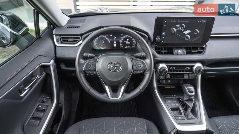 Внедорожник / Кроссовер Toyota RAV4 2024 в Львове