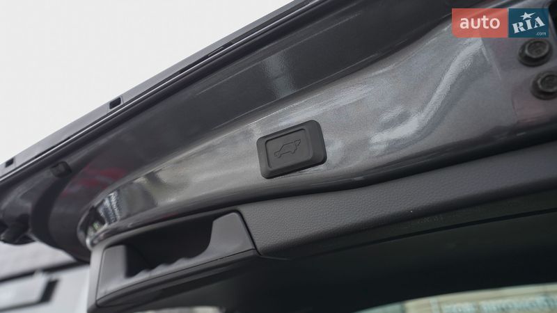 Внедорожник / Кроссовер Toyota RAV4 2024 в Львове