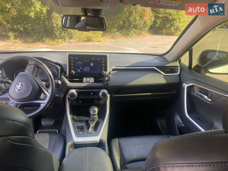 Внедорожник / Кроссовер Toyota RAV4 2019 в Харькове