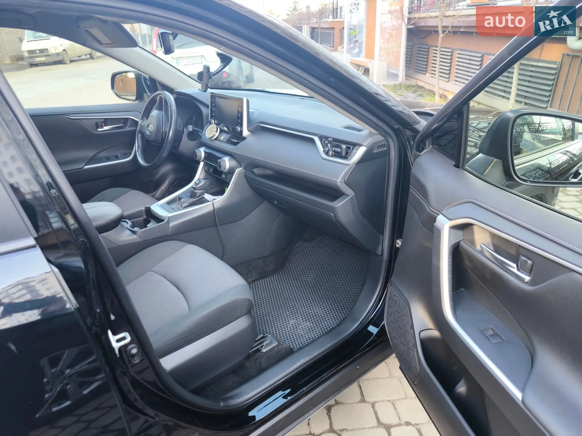 2019 Toyota RAV 4 - мініатюра 17