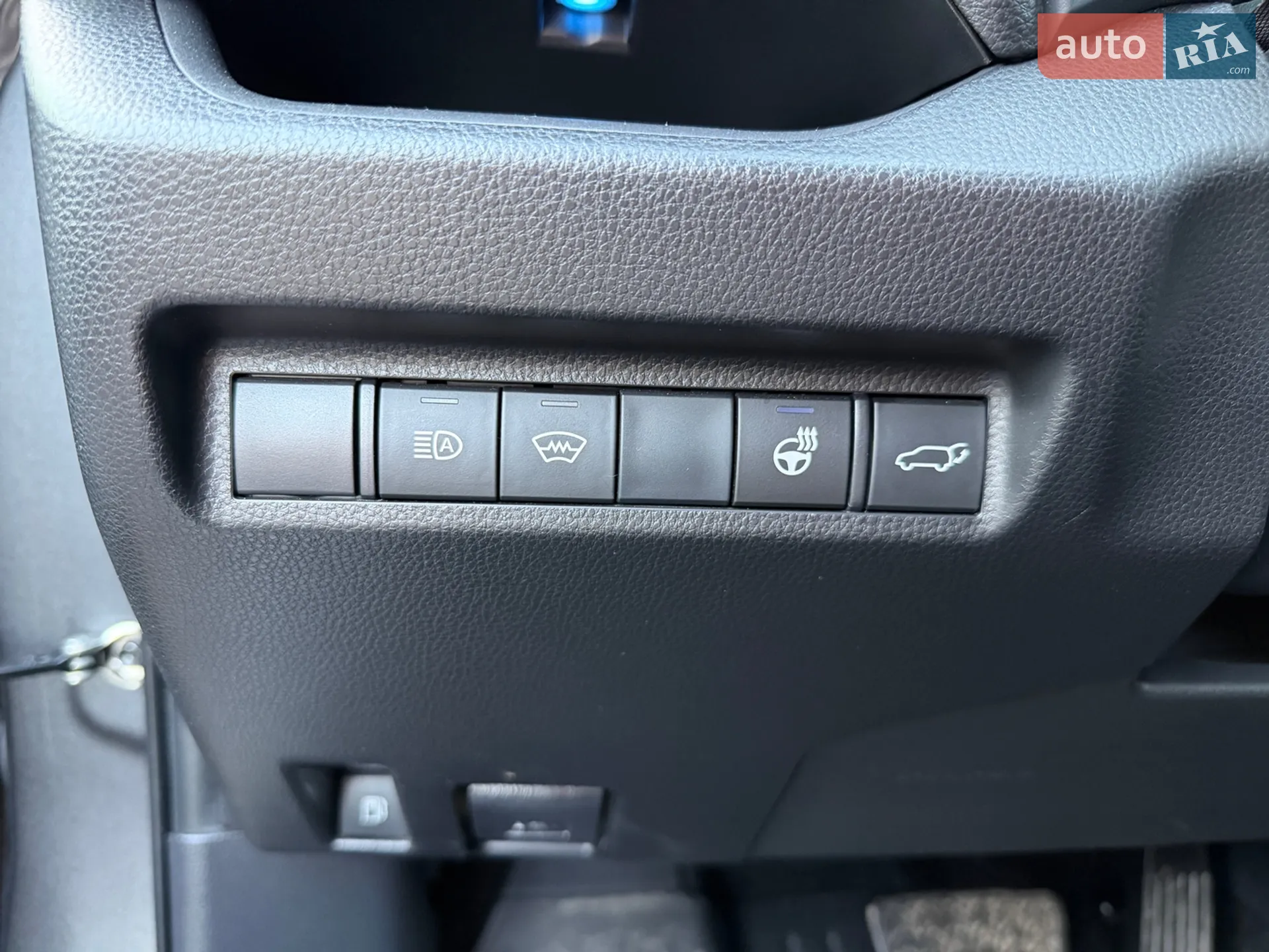 2019 Toyota RAV 4 - мініатюра 17
