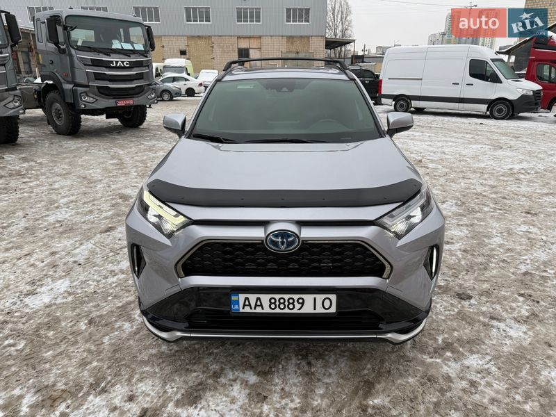 Внедорожник / Кроссовер Toyota RAV4 2023 в Киеве