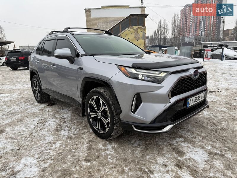 Внедорожник / Кроссовер Toyota RAV4 2023 в Киеве