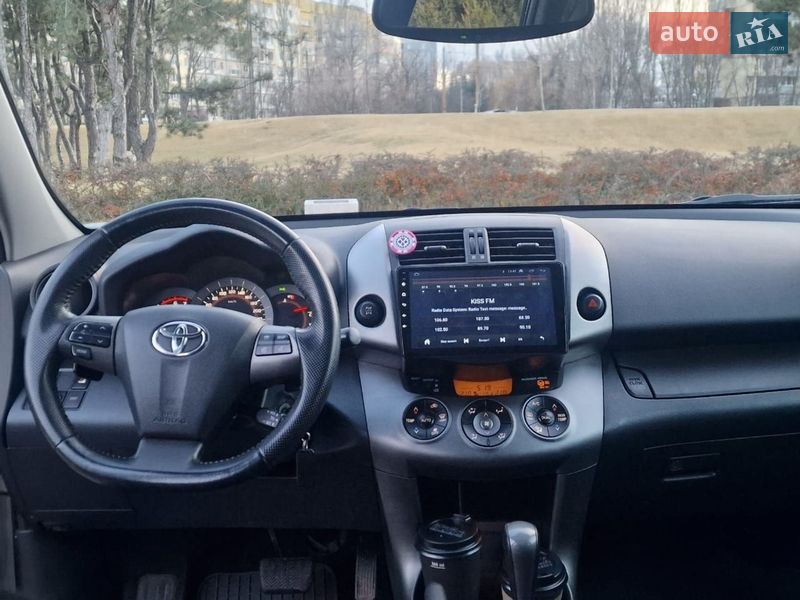 Внедорожник / Кроссовер Toyota RAV4 2010 в Днепре