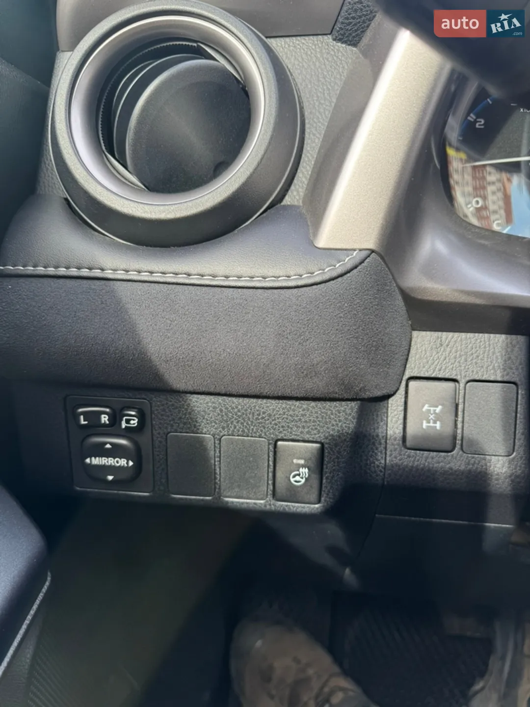 2017 Toyota RAV 4 - мініатюра 12