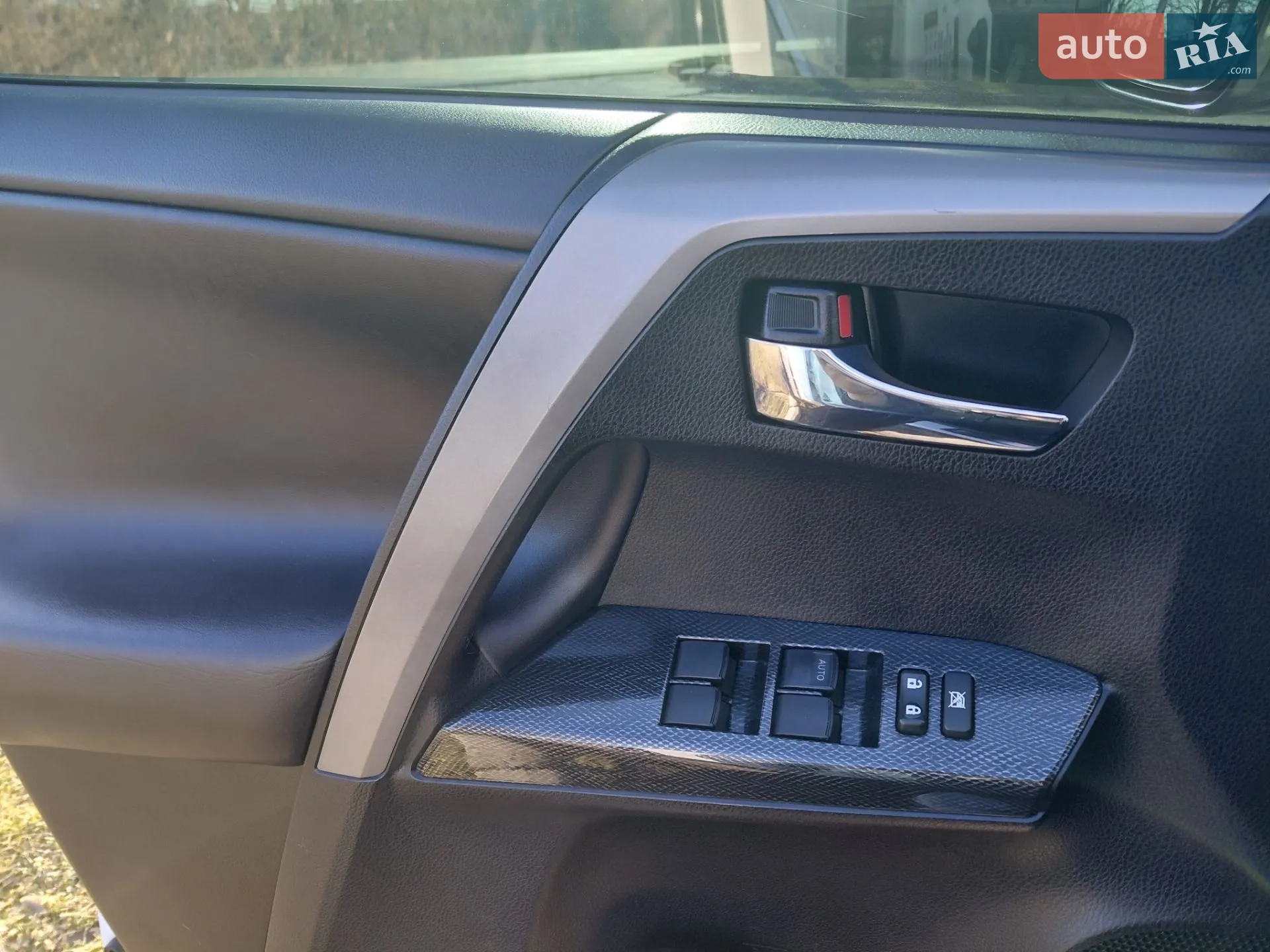 2018 Toyota RAV 4 - мініатюра 18