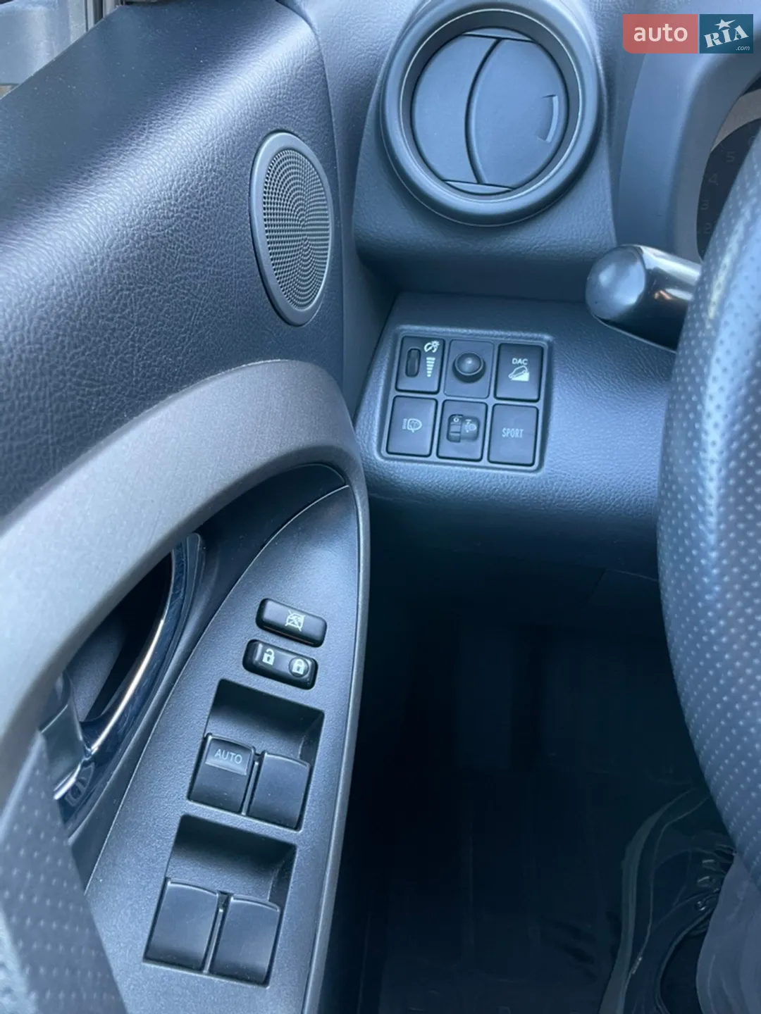 2012 Toyota RAV 4 - мініатюра 18