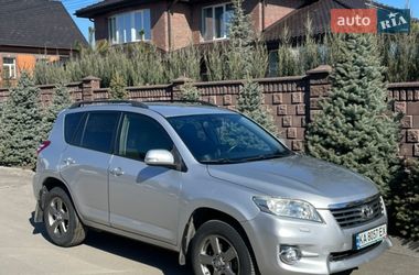 Позашляховик / Кросовер Toyota RAV4 2012 в Софіївській Борщагівці