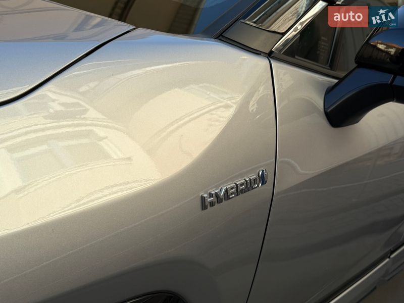 Внедорожник / Кроссовер Toyota RAV4 2021 в Одессе