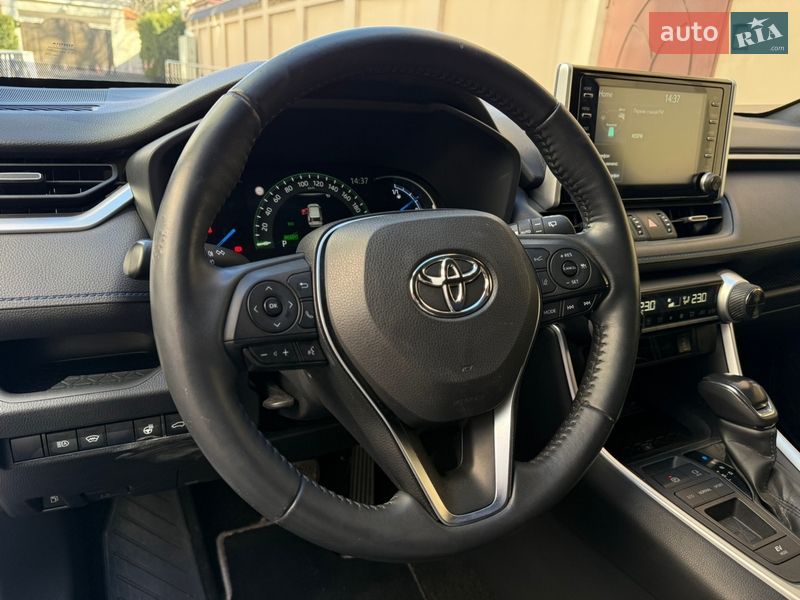 Внедорожник / Кроссовер Toyota RAV4 2021 в Одессе