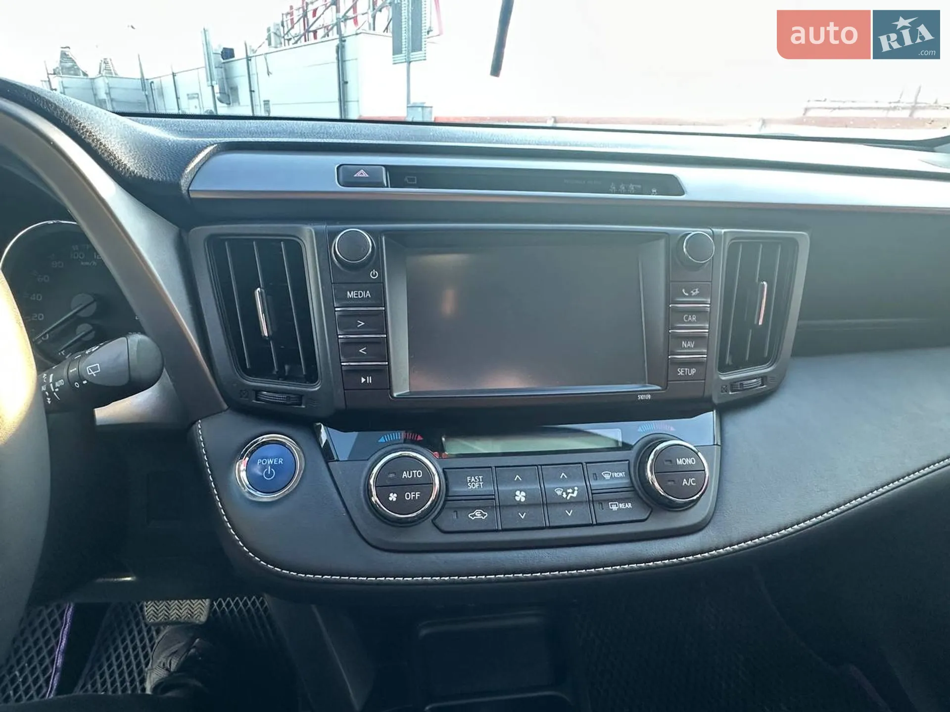 2017 Toyota RAV 4 - мініатюра 9