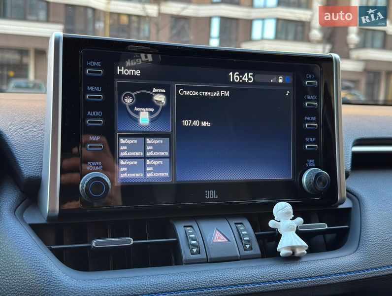 Внедорожник / Кроссовер Toyota RAV4 2020 в Киеве