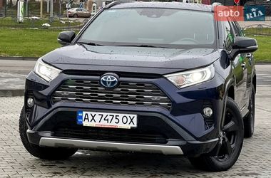 Позашляховик / Кросовер Toyota RAV4 2018 в Харкові