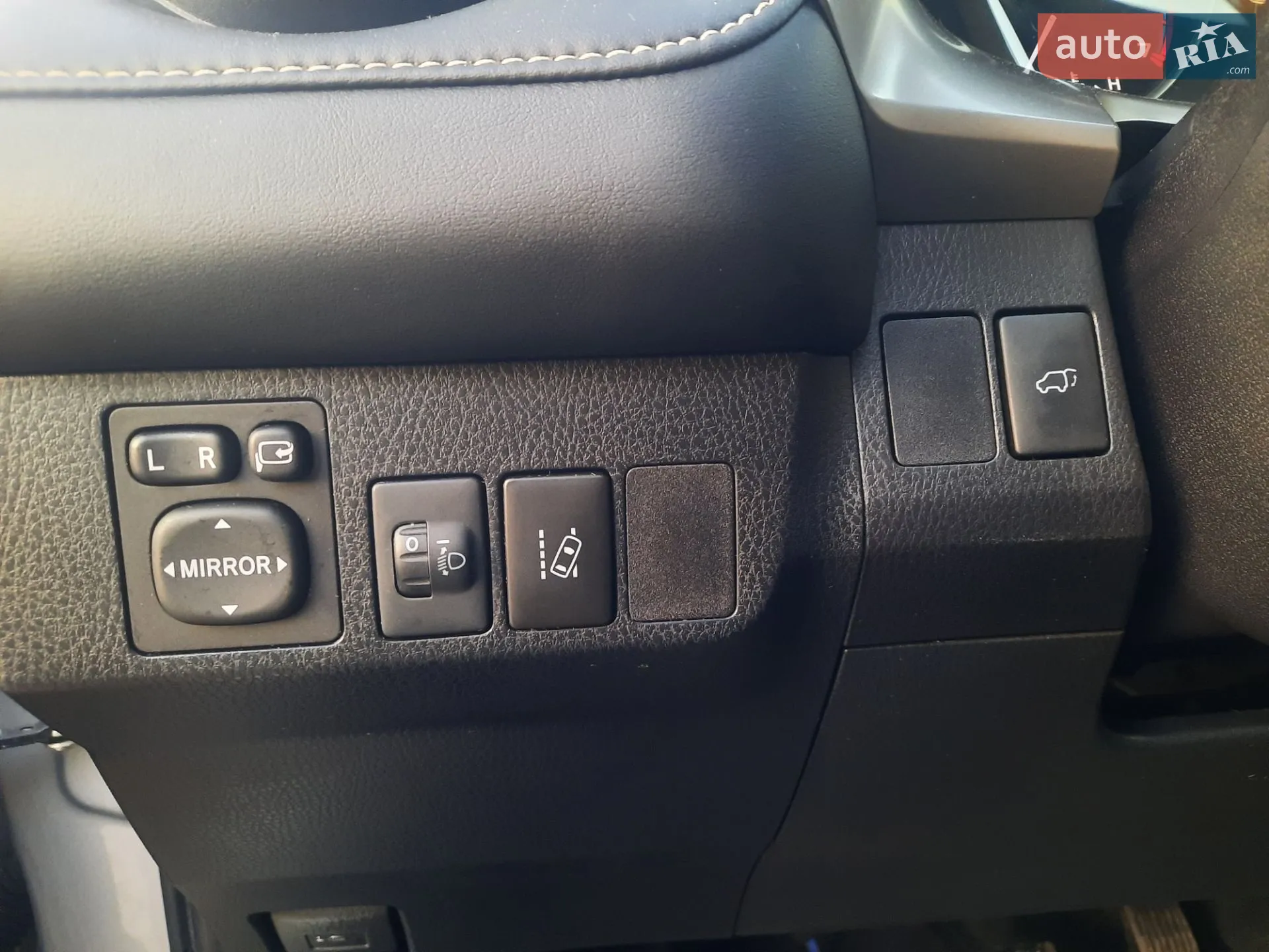 2017 Toyota RAV 4 - мініатюра 36