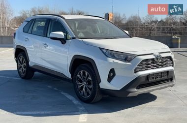 Позашляховик / Кросовер Toyota RAV4 2022 в Києві