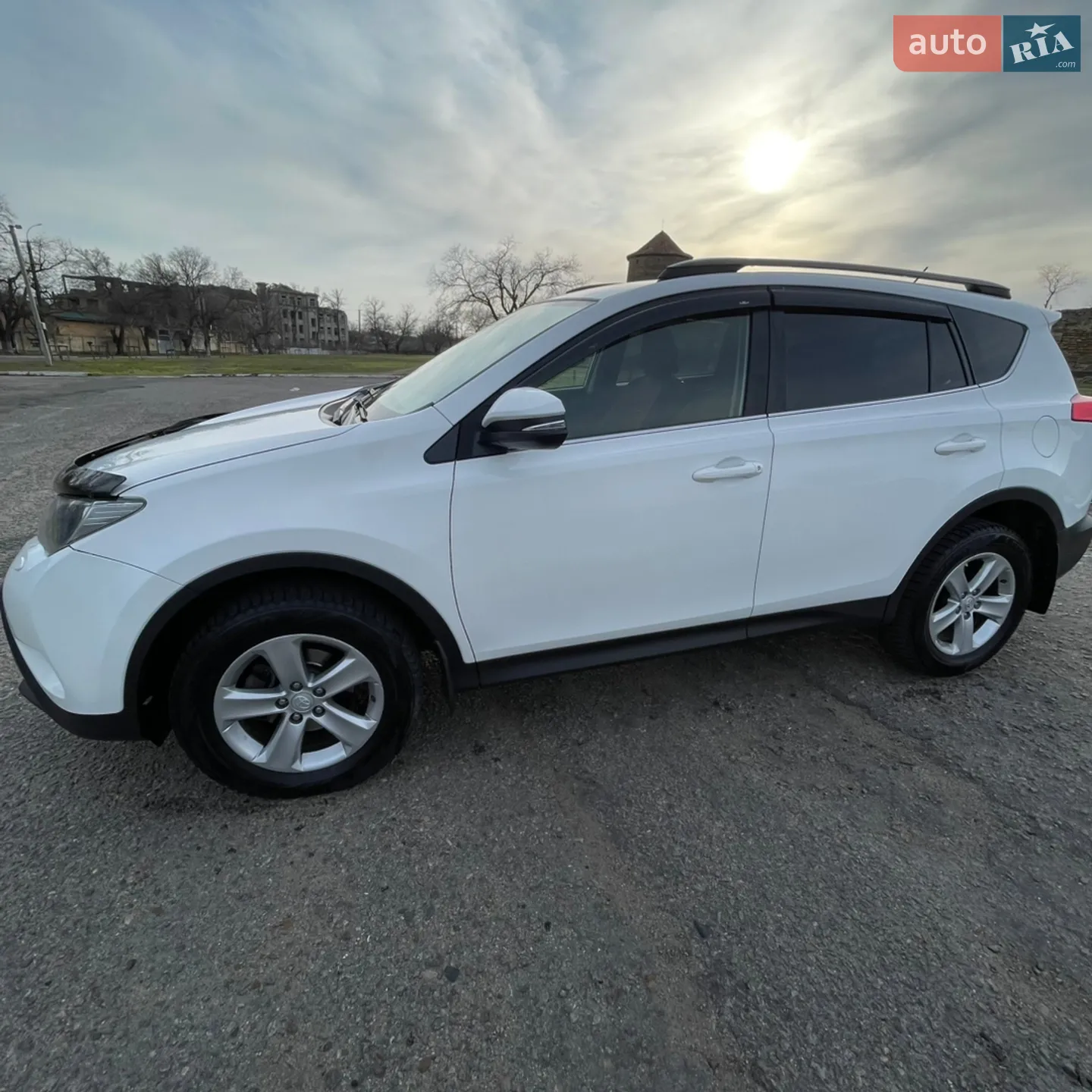 2014 Toyota RAV 4 - мініатюра 5