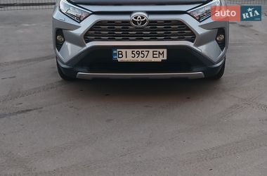 Позашляховик / Кросовер Toyota RAV4 2019 в Ніжині