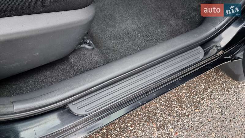 Внедорожник / Кроссовер Toyota RAV4 2006 в Кропивницком