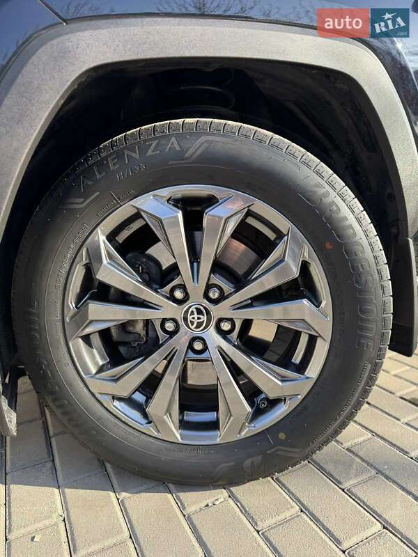 Внедорожник / Кроссовер Toyota RAV4 2023 в Киеве фото 15 Внедорожник / Кроссовер Toyota RAV4 2023 в Киеве