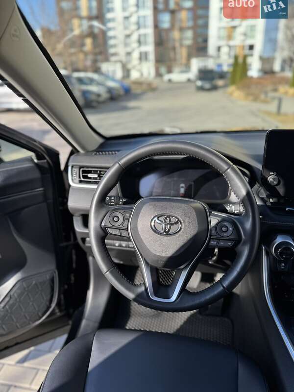 Внедорожник / Кроссовер Toyota RAV4 2023 в Киеве фото 20 Внедорожник / Кроссовер Toyota RAV4 2023 в Киеве