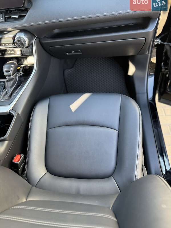 Внедорожник / Кроссовер Toyota RAV4 2023 в Киеве фото 24 Внедорожник / Кроссовер Toyota RAV4 2023 в Киеве