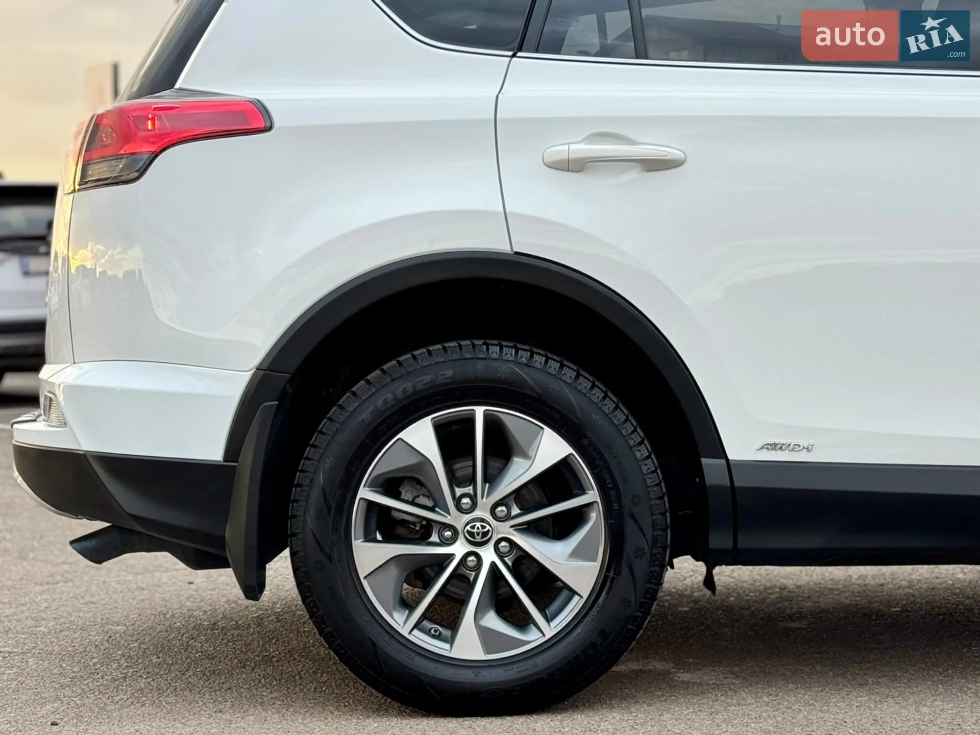2018 Toyota RAV 4 - мініатюра 19
