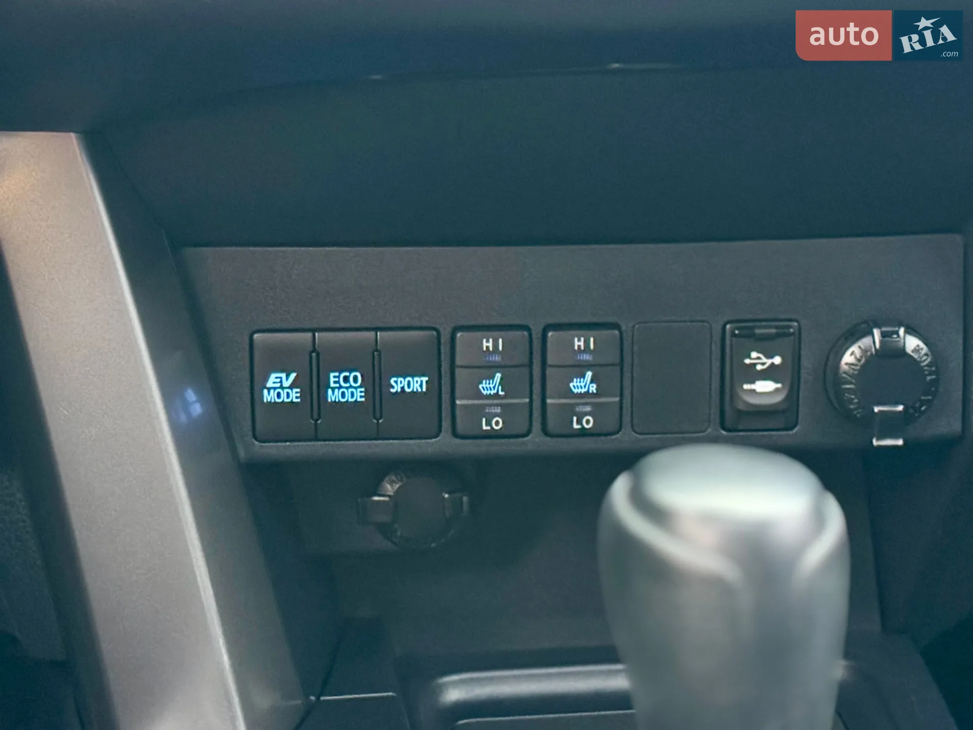 2018 Toyota RAV 4 - мініатюра 30