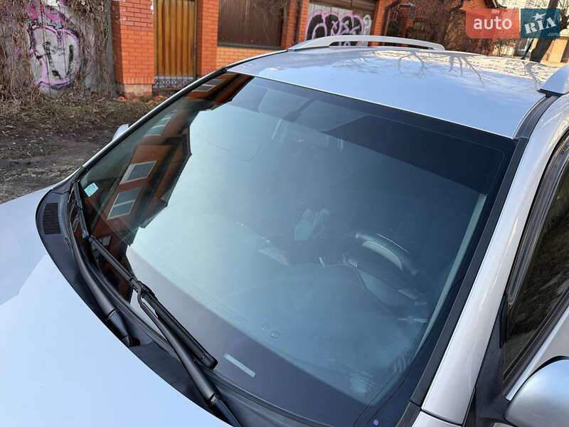 Позашляховик / Кросовер Toyota RAV4 2007 в Харкові