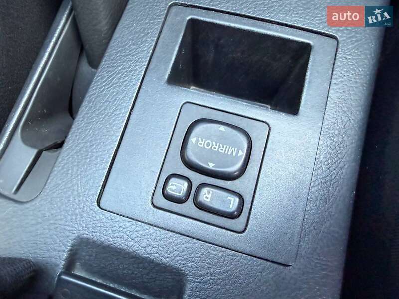 Позашляховик / Кросовер Toyota RAV4 2007 в Харкові