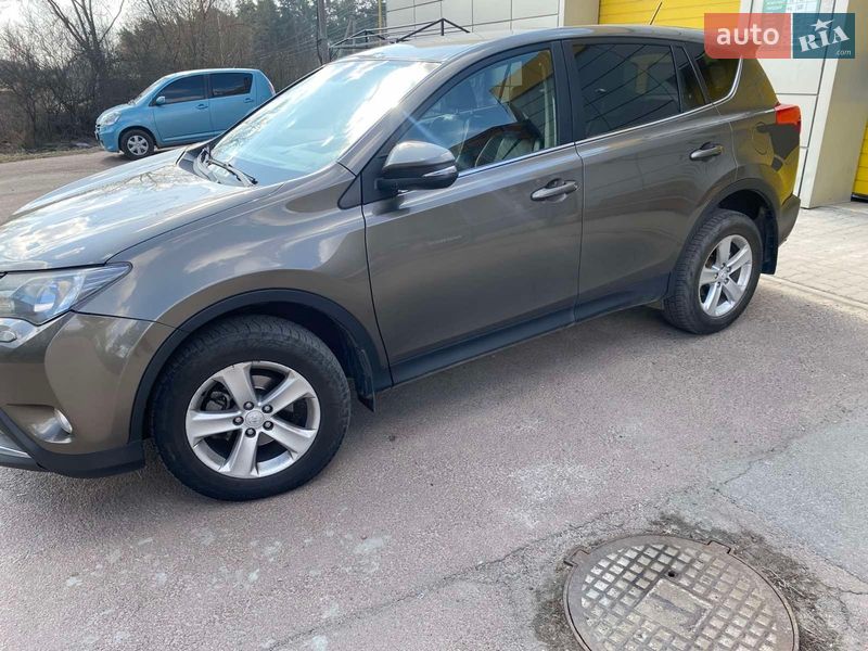 Внедорожник / Кроссовер Toyota RAV4 2013 в Житомире