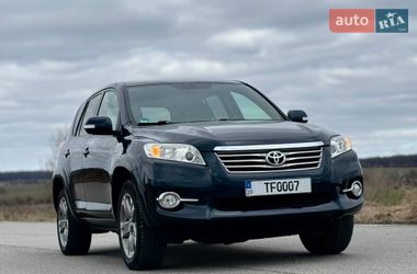 Внедорожник / Кроссовер Toyota RAV4 2011 в Тернополе